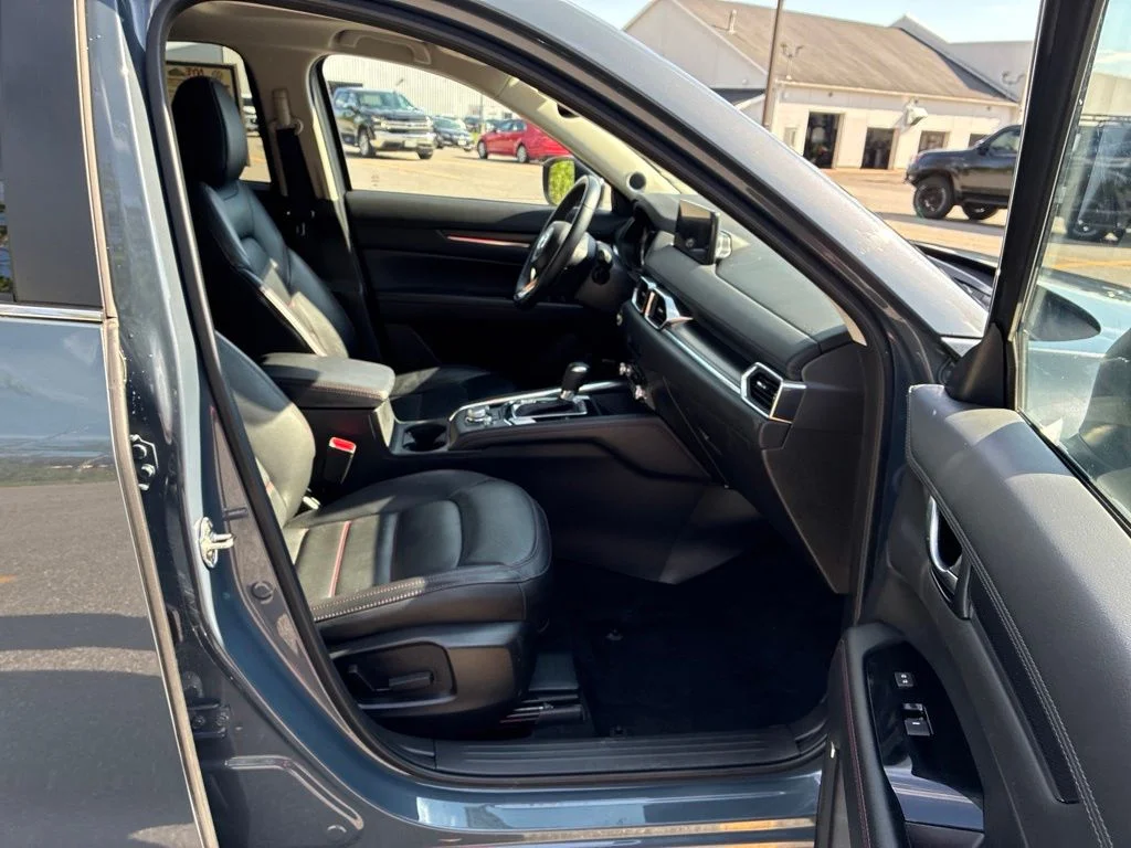 Used 2025 Gray Mazda 2.5 S Carbon Edition image 46