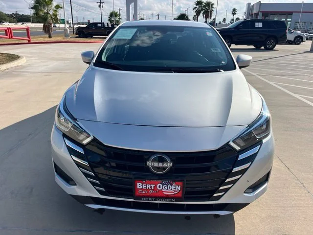 Used 2024 Silver Nissan 1.6 SV image 2