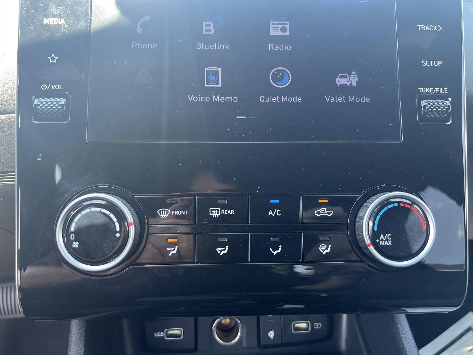 Certified Used 2022 Phantom Black Hyundai SEL image 14