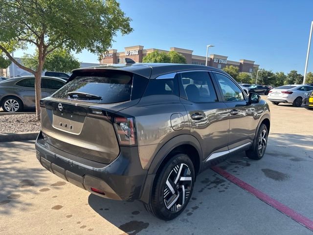 Used 2025 Brown Nissan SV image 5