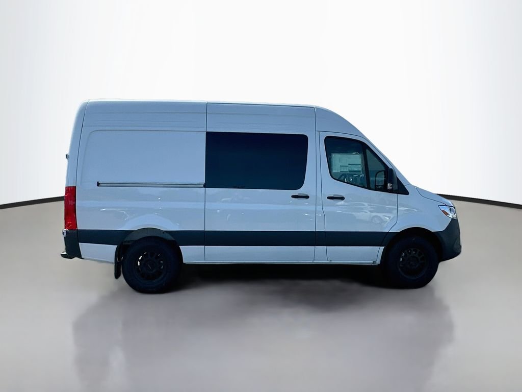 New 2026 Arctic+White Mercedes-Benz Crew 144 WB image 8