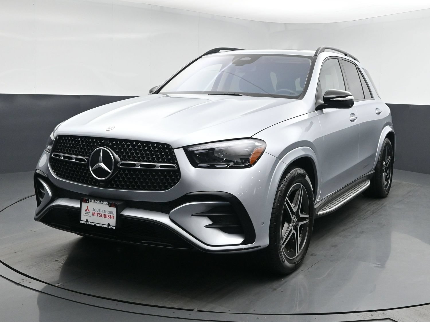 Used 2026 Silver Mercedes-Benz GLE 580 image 1