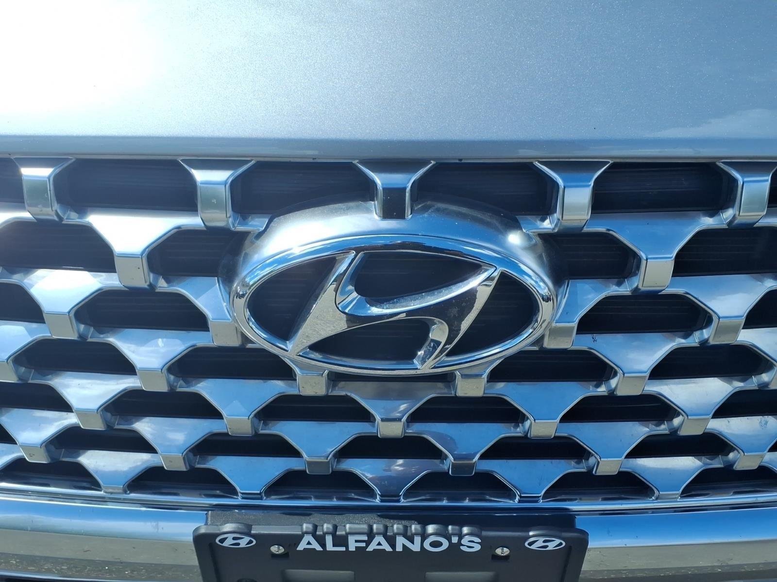 Used 2022 Shimmering Silver Hyundai SEL image 12