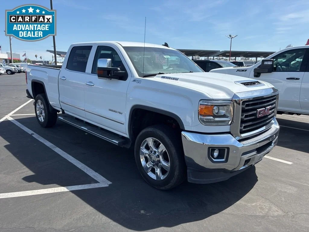 2017 GMC Sierra 4WD Crew Cab Standard Box SLT's photo