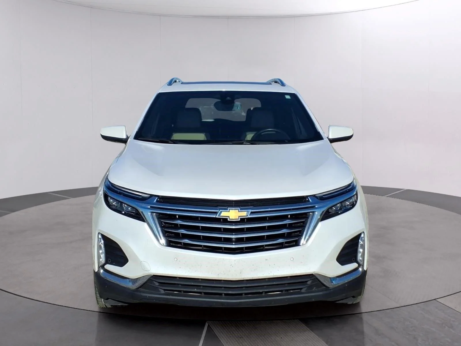 Used 2024 Iridescent Pearl Tricoat Chevrolet Premier image 8