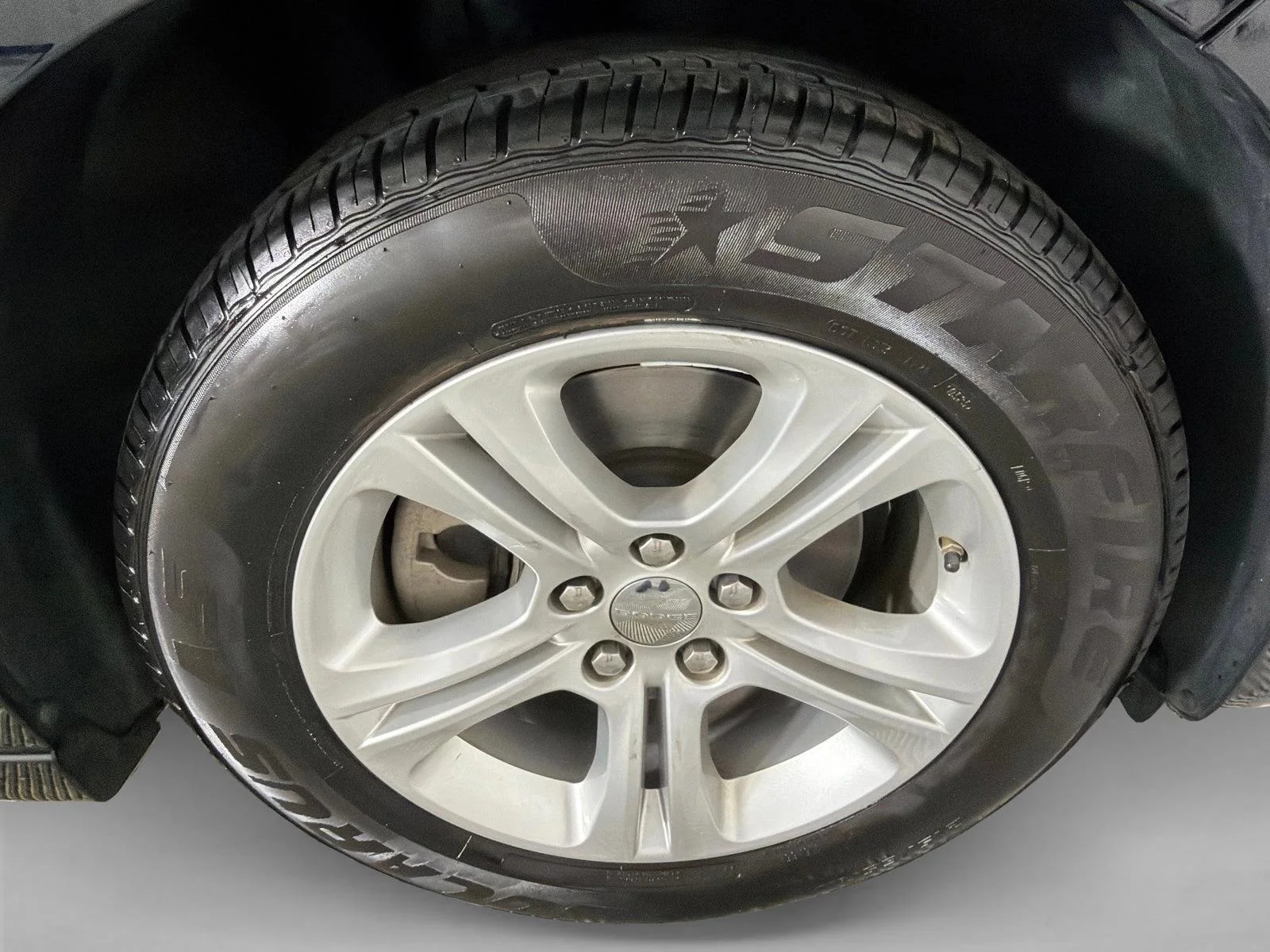 Used 2023 Black Dodge SXT image 12