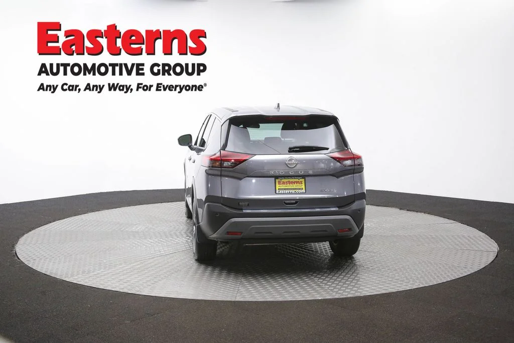 Used 2023 Gray Nissan SV image 37