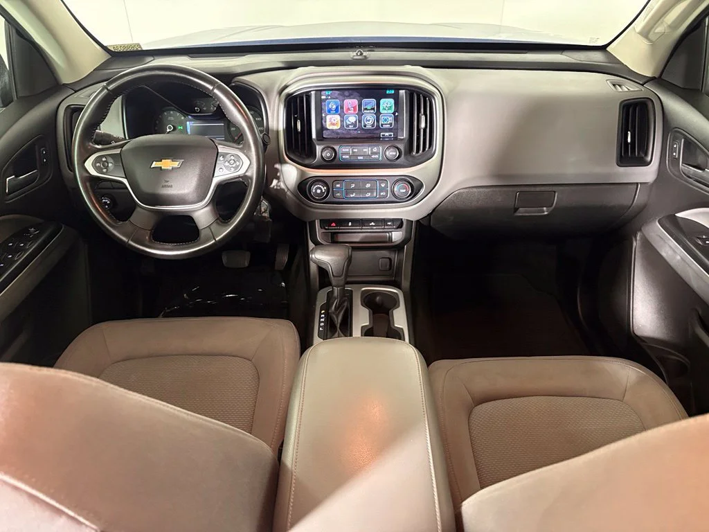 Used 2018 KINETIC BLUE METALLIC Chevrolet 2WD LT image 32