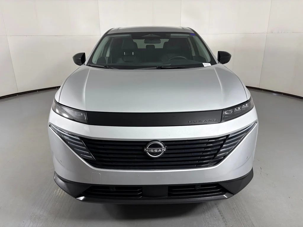 Used 2025 Silver Nissan SV image 4