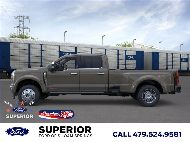 New 2026 Marsh Gray Ford Platinum image 3