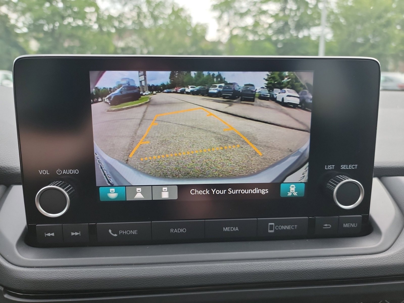 Used 2025 Silver Honda SE image 19