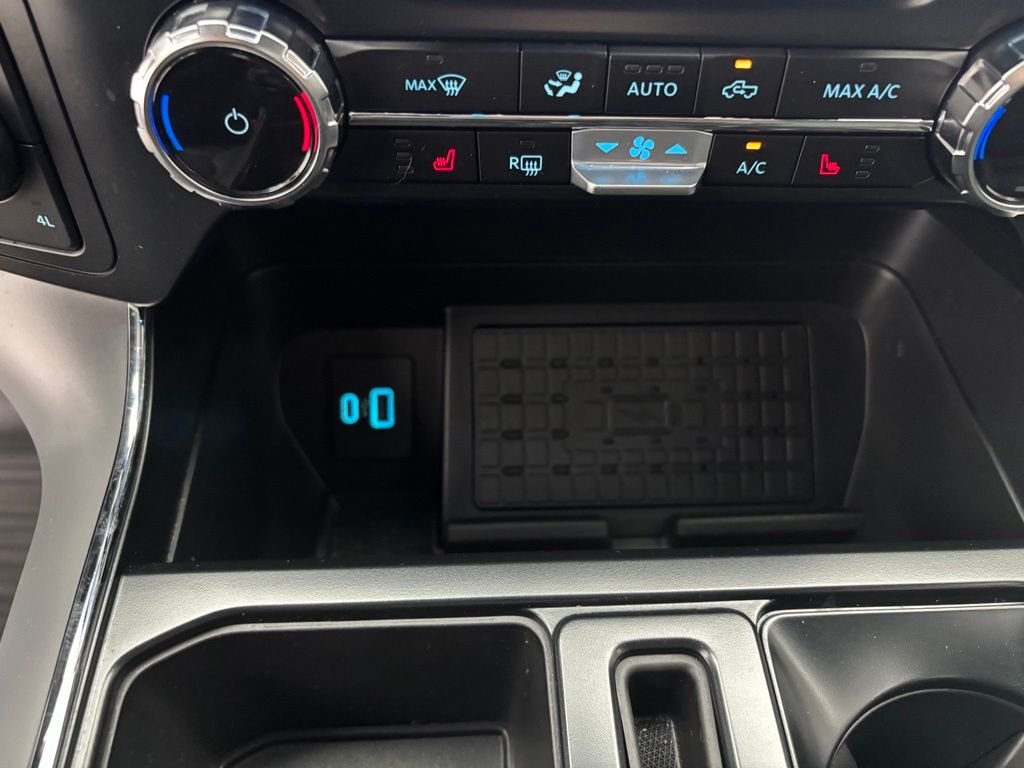 Used 2024 Blue Ford XLT image 31