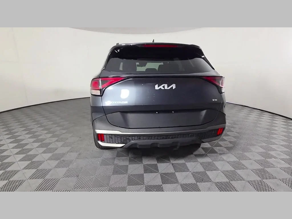 Used 2024 Gravity Gray Kia X-Line image 40