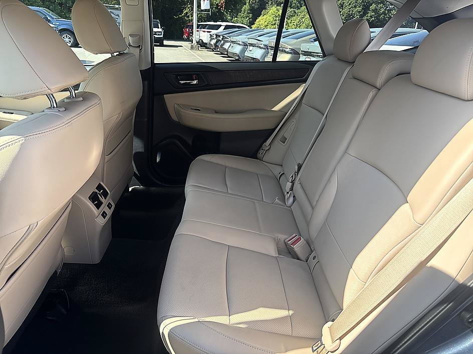 Used 2017 Twilight Blue Metallic Subaru Limited image 21