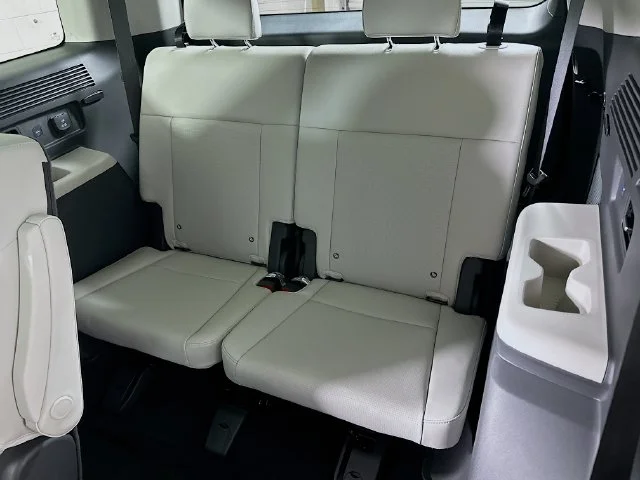 New 2025 Gray Hyundai Calligraphy image 12