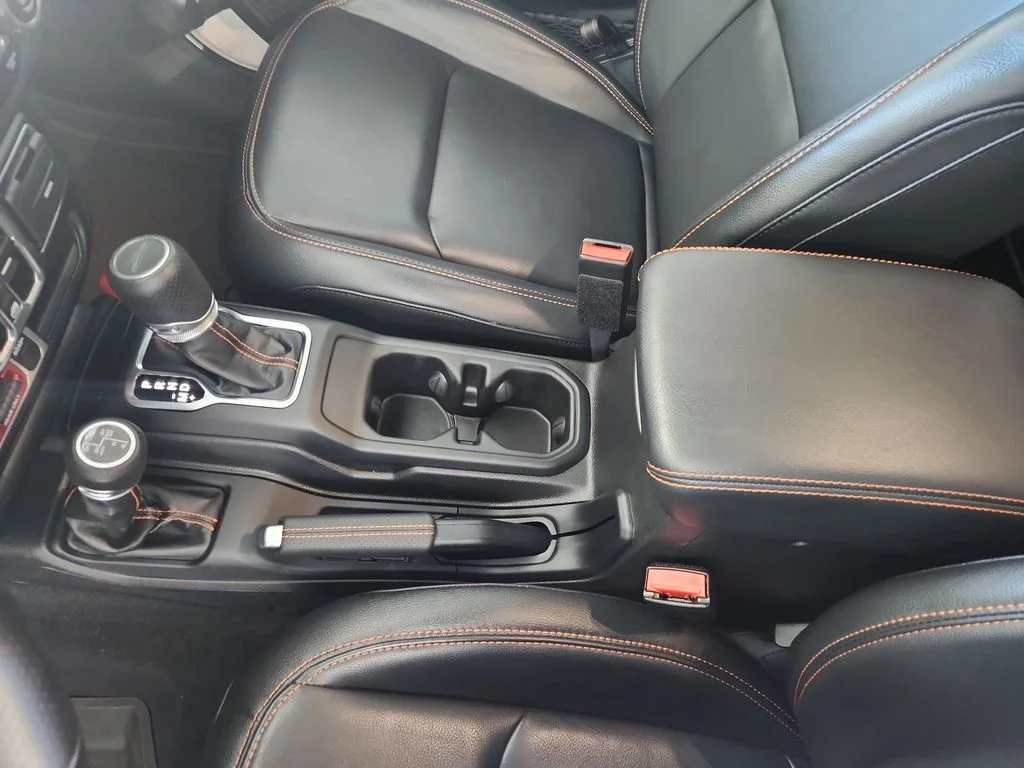 Used 2023 White Jeep Mojave image 32