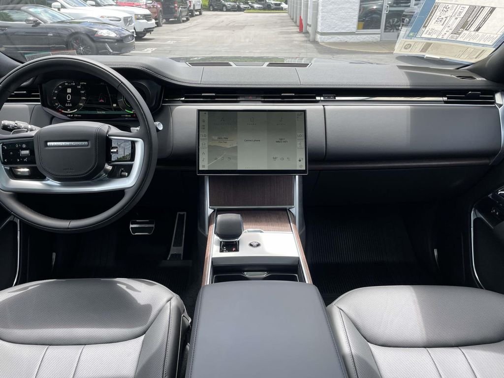New 2026 Carpathian Grey Land Rover SE image 23