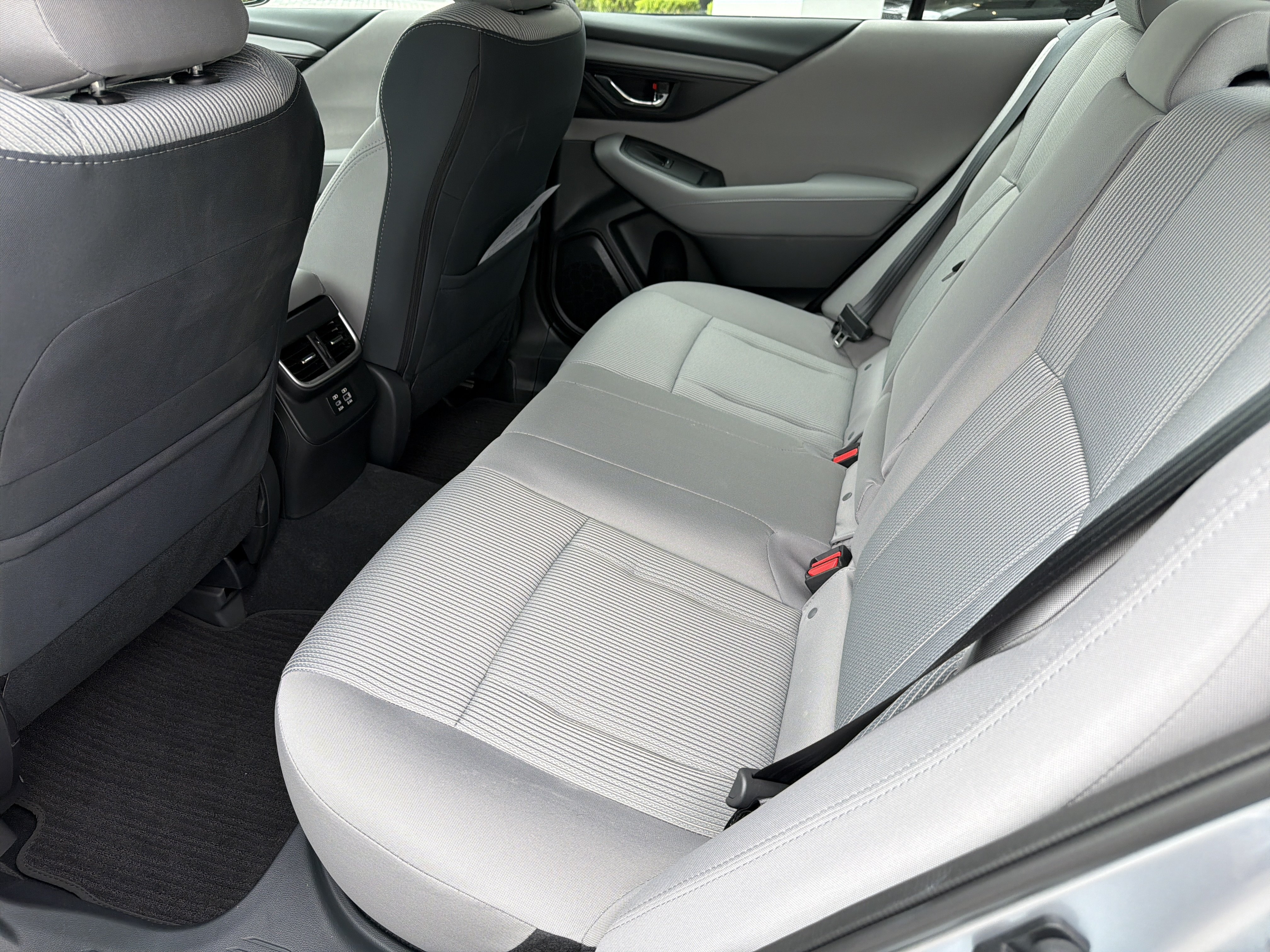 Certified Used 2025 Ice Silver Metallic Subaru Premium image 19