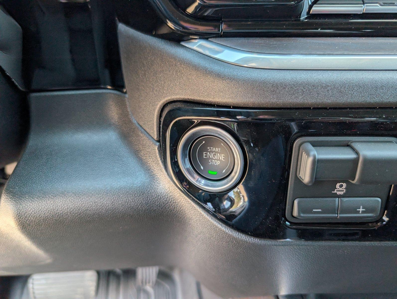 New 2026 Summit White GMC SLT image 21
