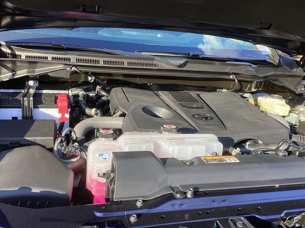 2025 Toyota Tundra SR5 - Photo 16