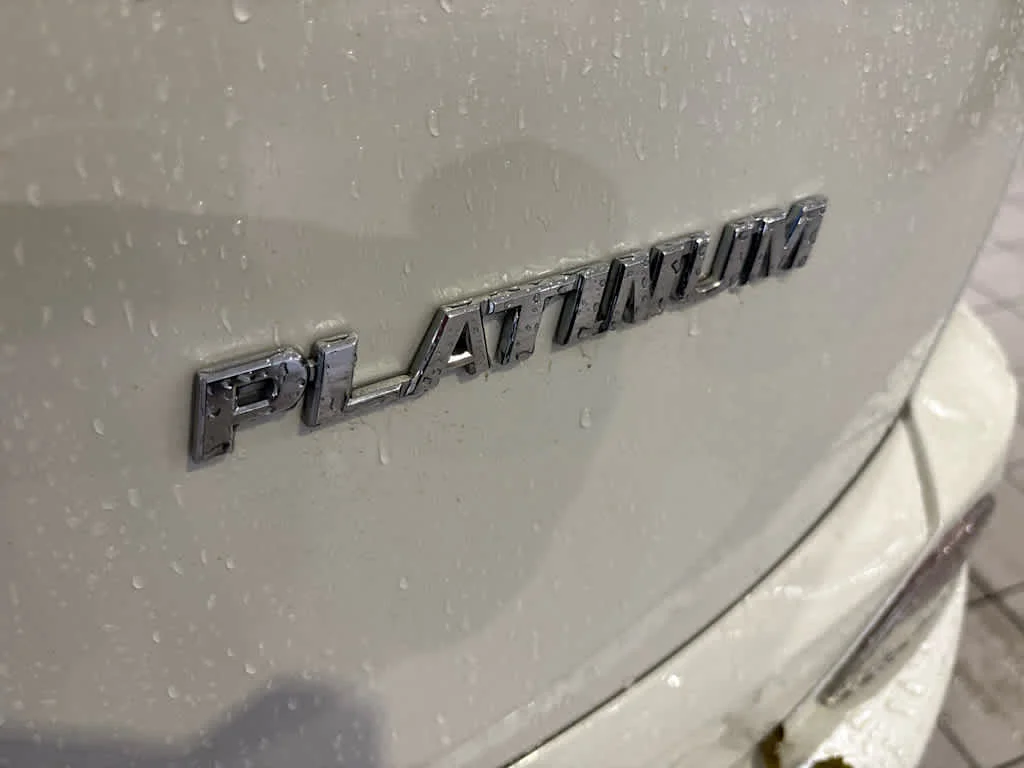 Used 2017 Blizzard Pearl Toyota Platinum image 6