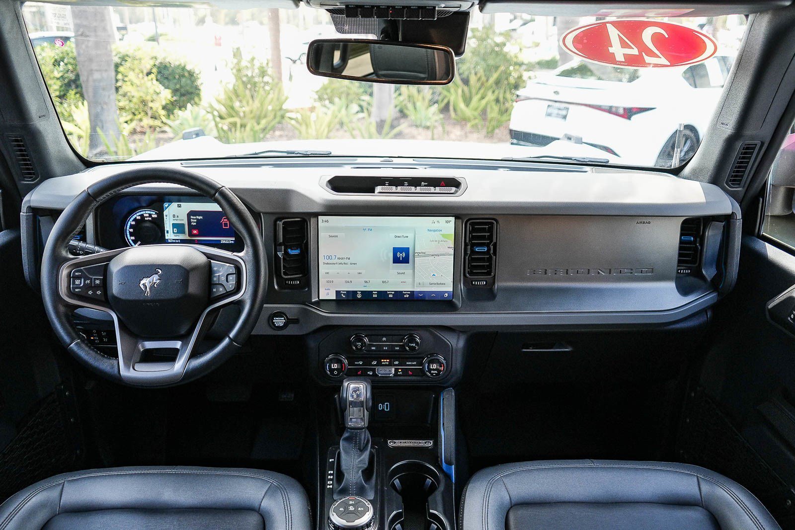 2024 Ford Bronco 4-Door Black Diamond - Photo 11