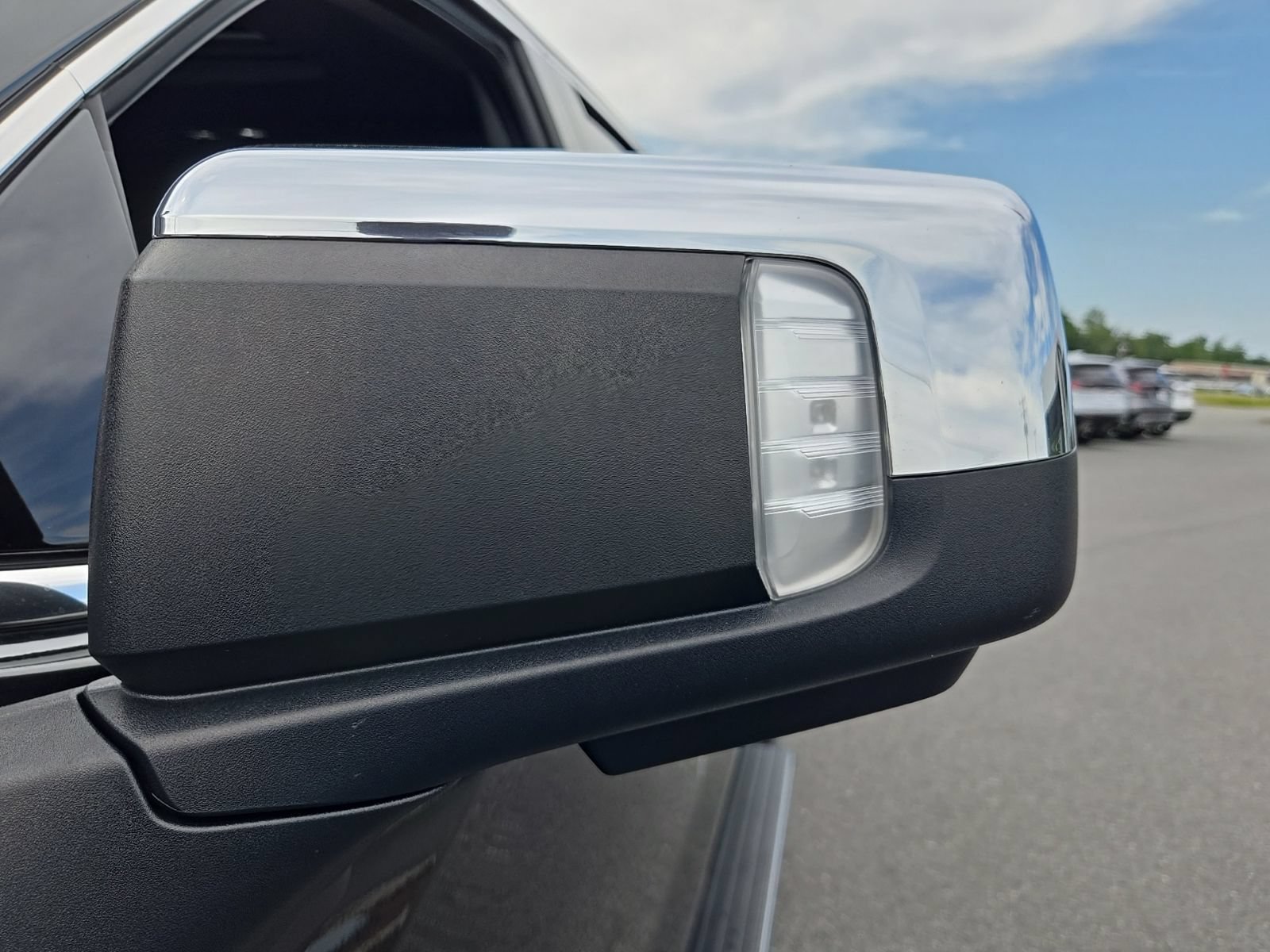 Used 2021 ONYX BLACK GMC Denali image 42
