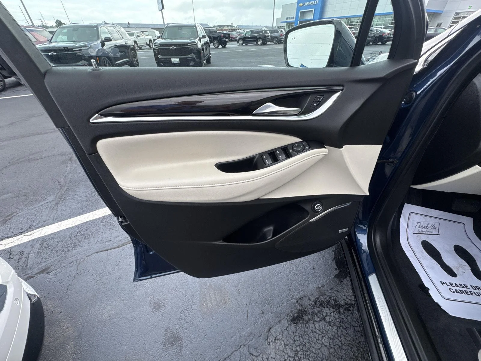 Used 2023 Emperor Blue Metallic Buick Essence image 7
