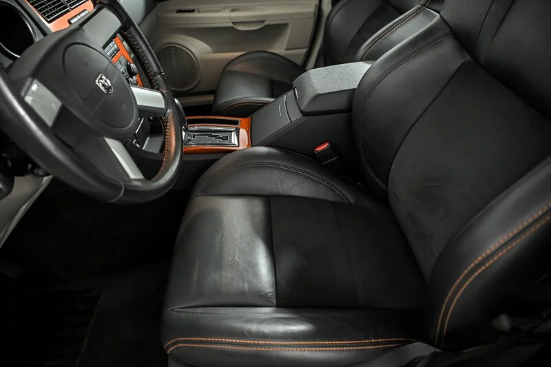 Used 2006 Go Mango! Dodge RT image 15