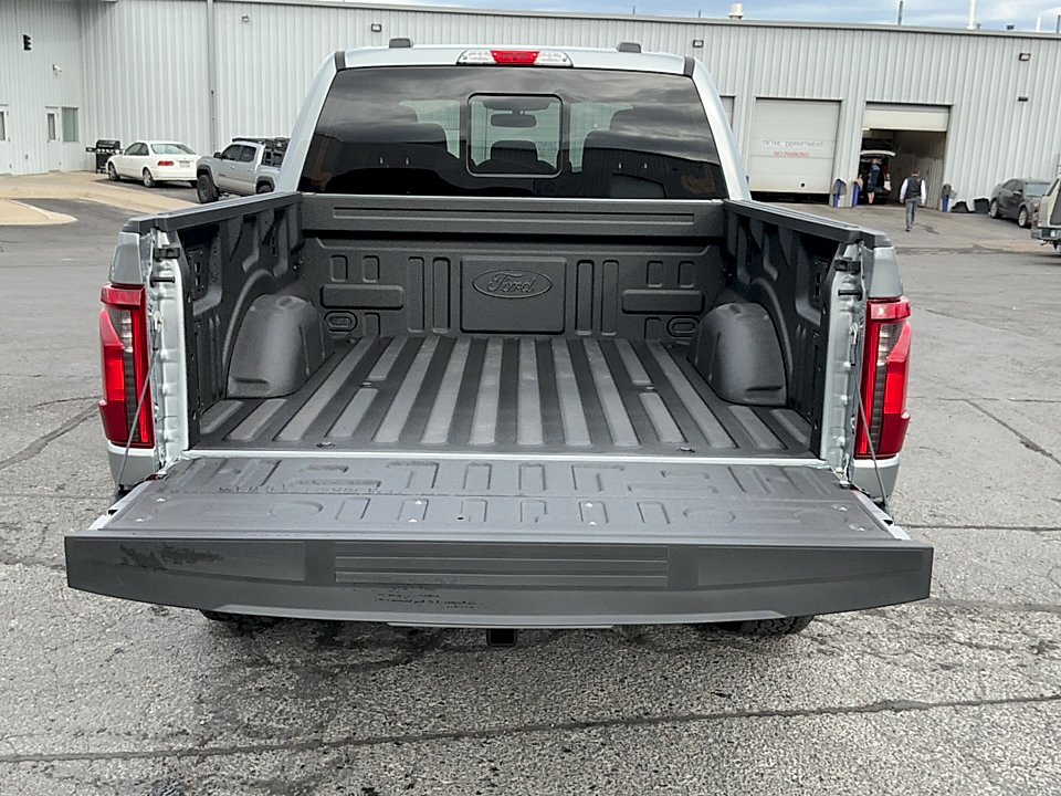 New 2026 Iconic Silver Metallic Ford XLT image 21