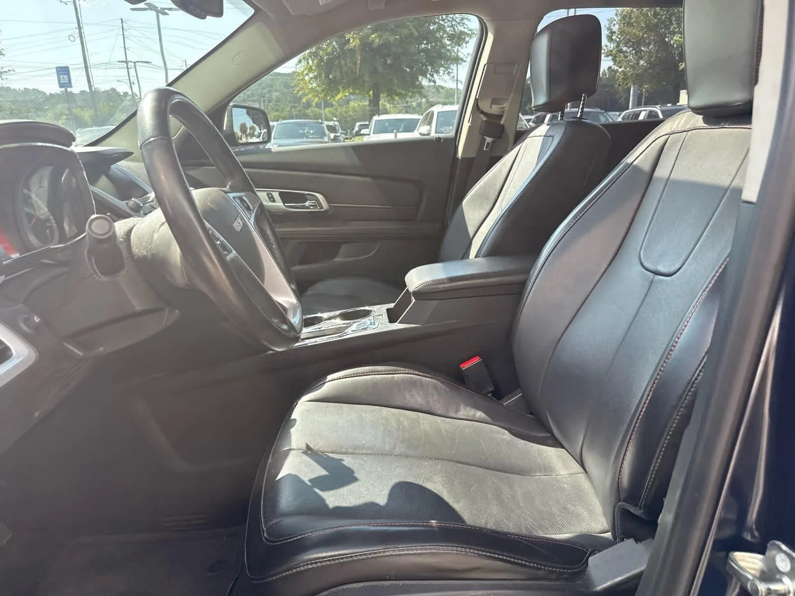 Used 2017 Dark Sapphire Blue Metallic GMC SLT image 17
