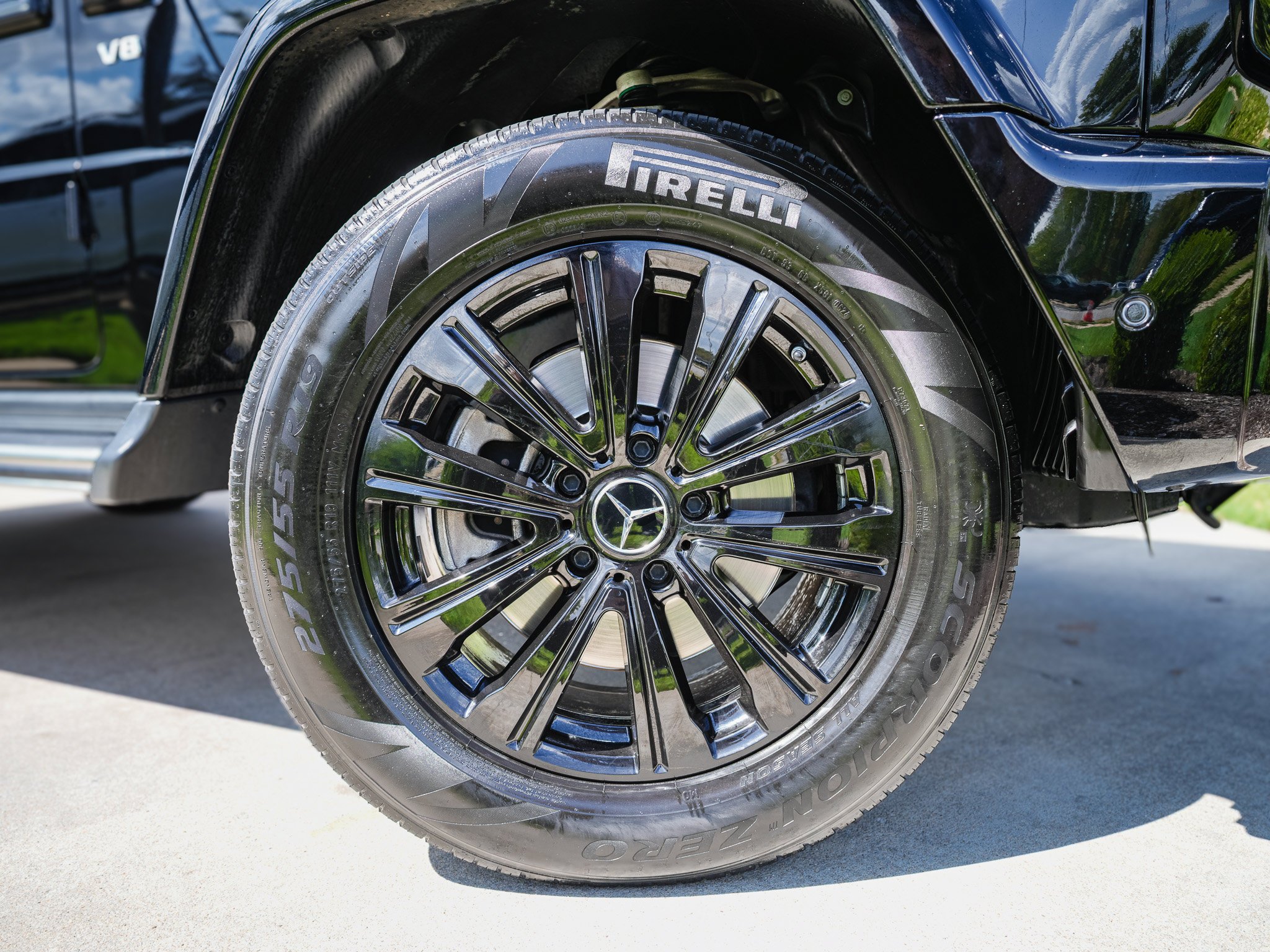 Certified Used 2022 Black Mercedes-Benz G 550 image 3
