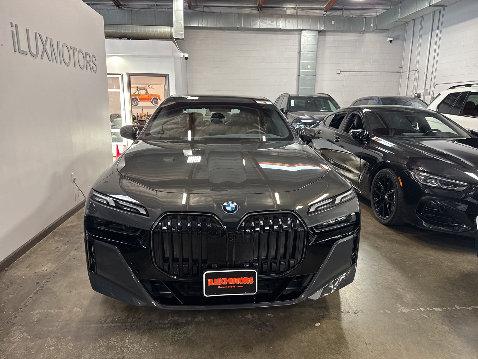 Used 2025 BMW i7 60 with VIN WBY53EJ09SCT45987 for sale in McKinleyville, CA