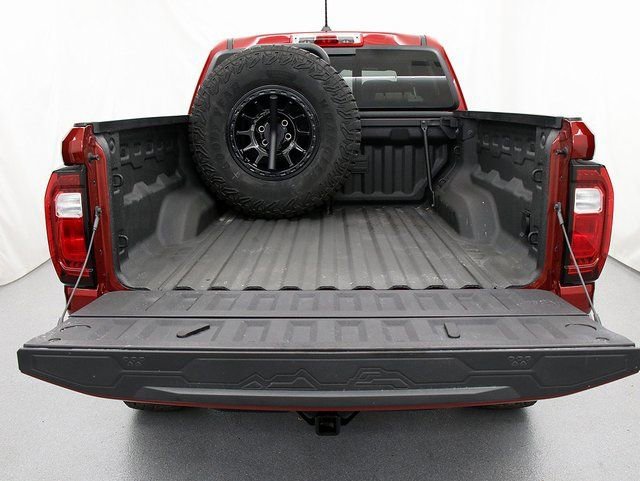 2025 GMC Canyon AT4 - Photo 7