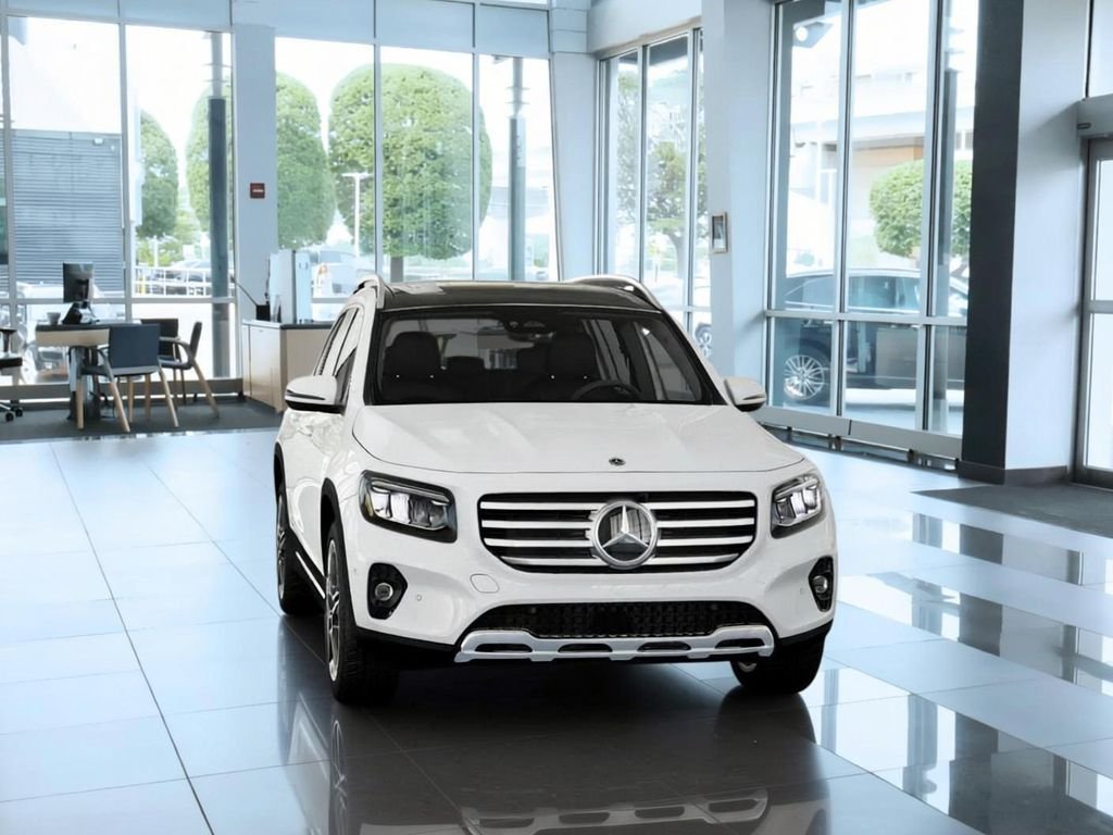 New 2026 Polar White Mercedes-Benz GLB 250 image 8