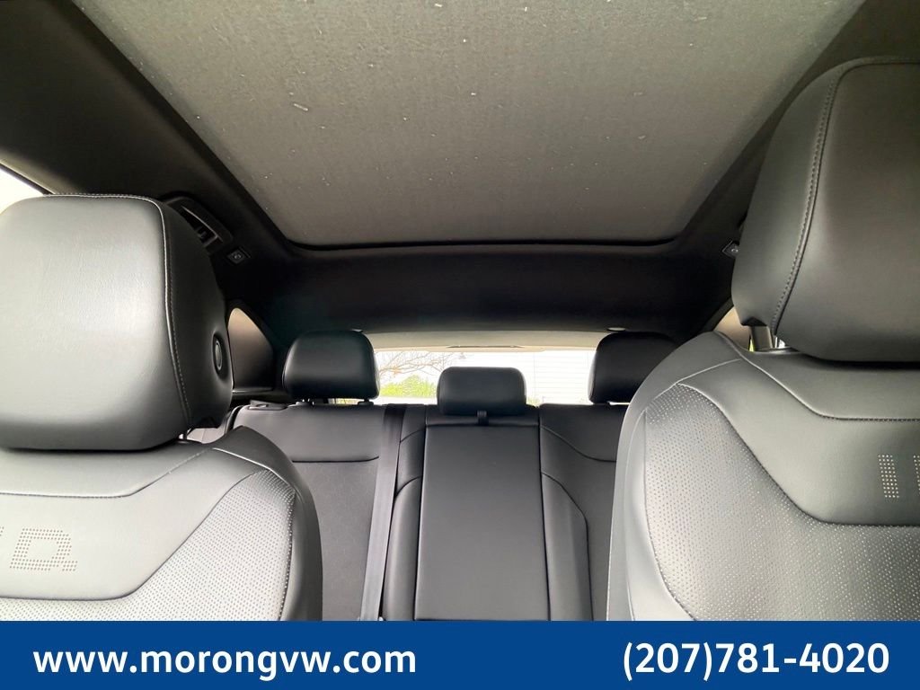 Used 2022 Blue Volkswagen Pro S image 35