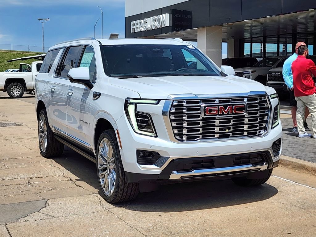 2026 GMC Yukon Denali AWD's photo