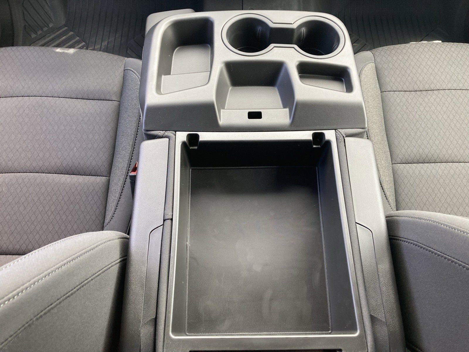 2025 Chevrolet Silverado 1500 LT - Photo 31
