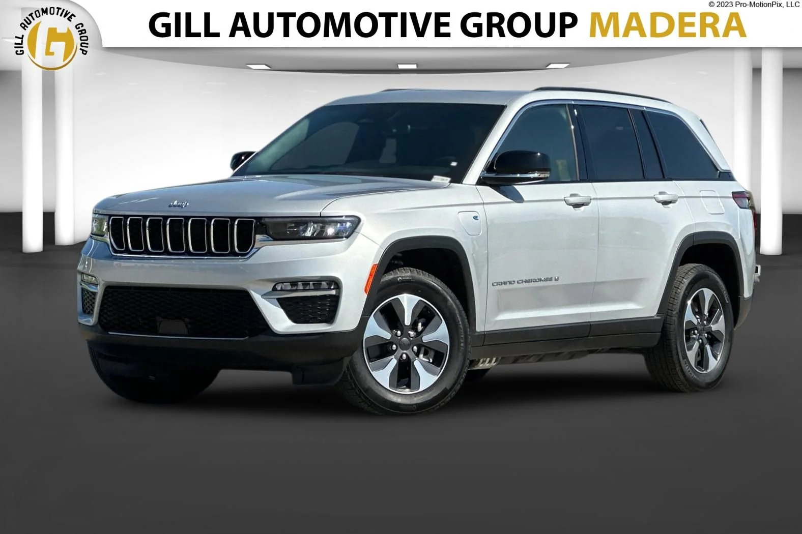 2024 Jeep Grand Cherokee 4xe 4x4's photo