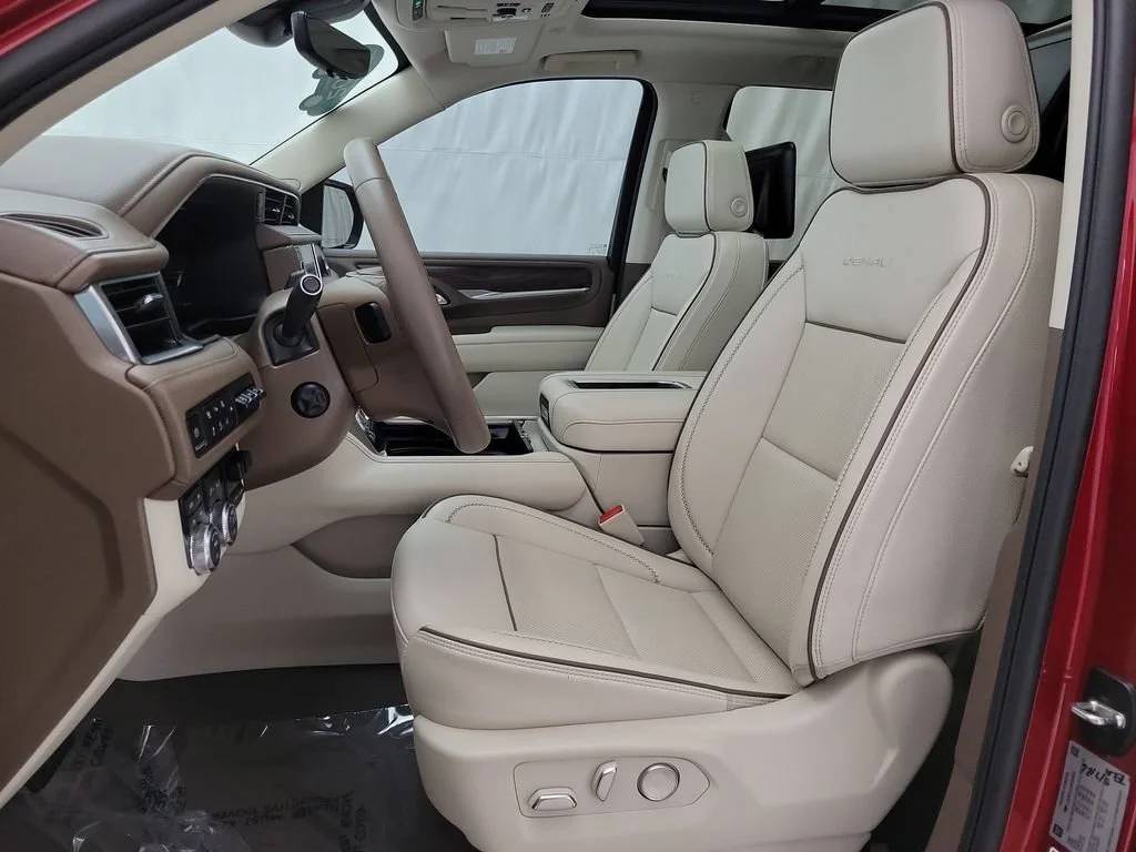 2024 GMC Yukon Denali - Photo 9
