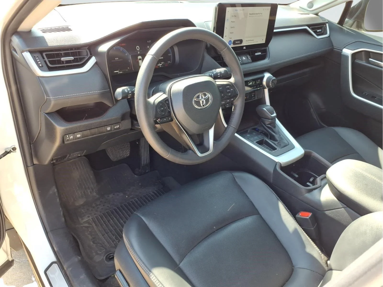 Used 2023 Wind Chill Pearl Toyota Limited image 16