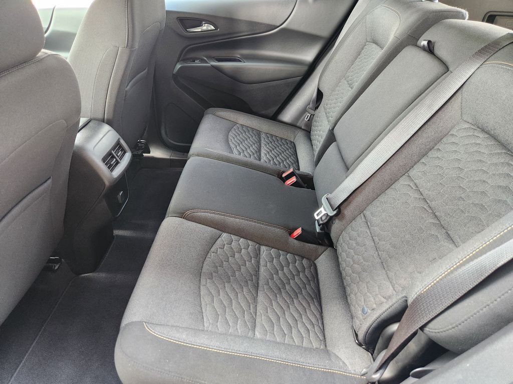 Used 2018 Silver Ice Metallic Chevrolet LT image 32