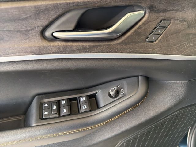 New 2026 Diamond Black Crystal Pearl-Coat Exterior Paint Jeep 85th Anniversary Edition image 16