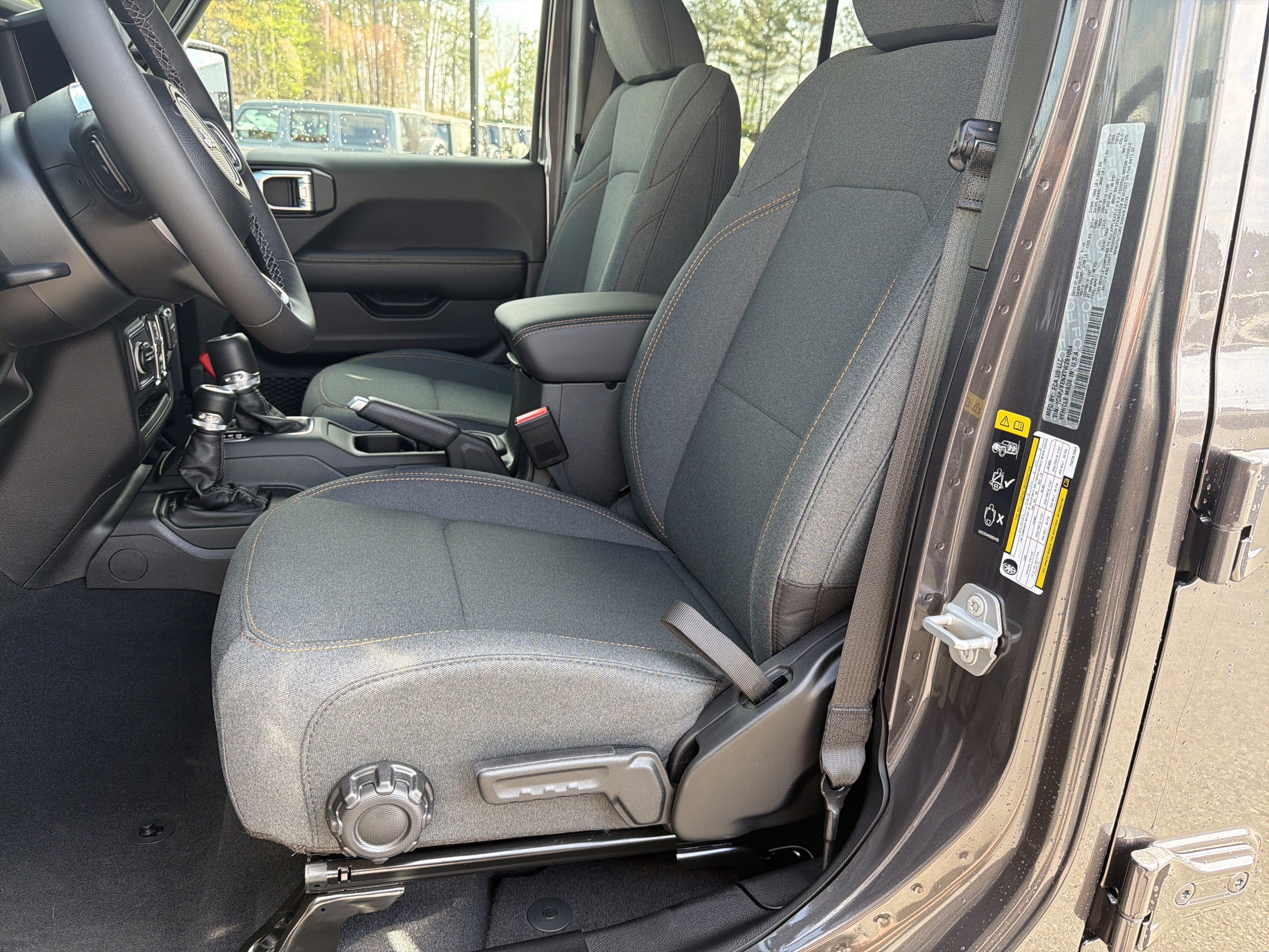 New 2026 Granite Crystal Metallic Clearcoat Jeep Sahara image 11