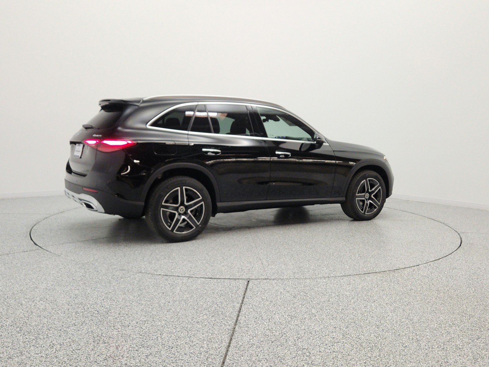 New 2026 Black Mercedes-Benz GLC 300 4MATIC® SUV image 28