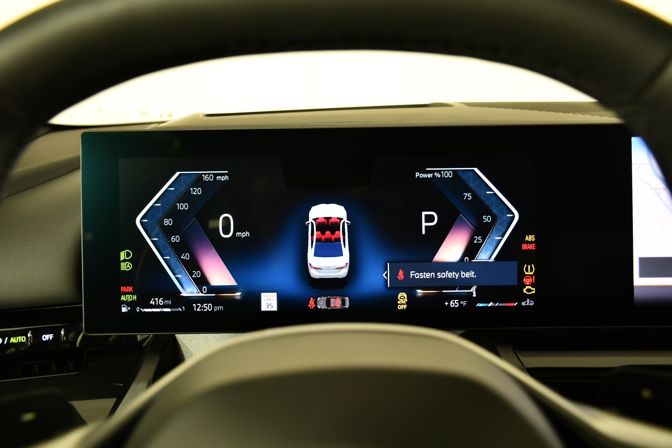 2025 BMW 5 Series 530i - Photo 18