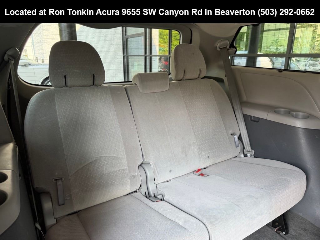Used 2017 Salsa Red Pearl Toyota LE image 30