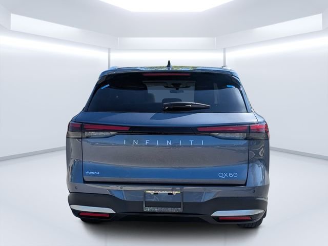New 2027 MOONBOW BLUE INFINITI Luxe FWD image 4