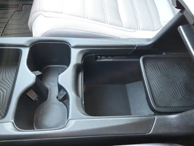 Used 2019  Honda EX image 26