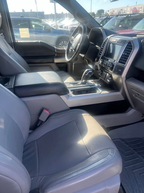 Used 2016 White Ford Lariat image 7